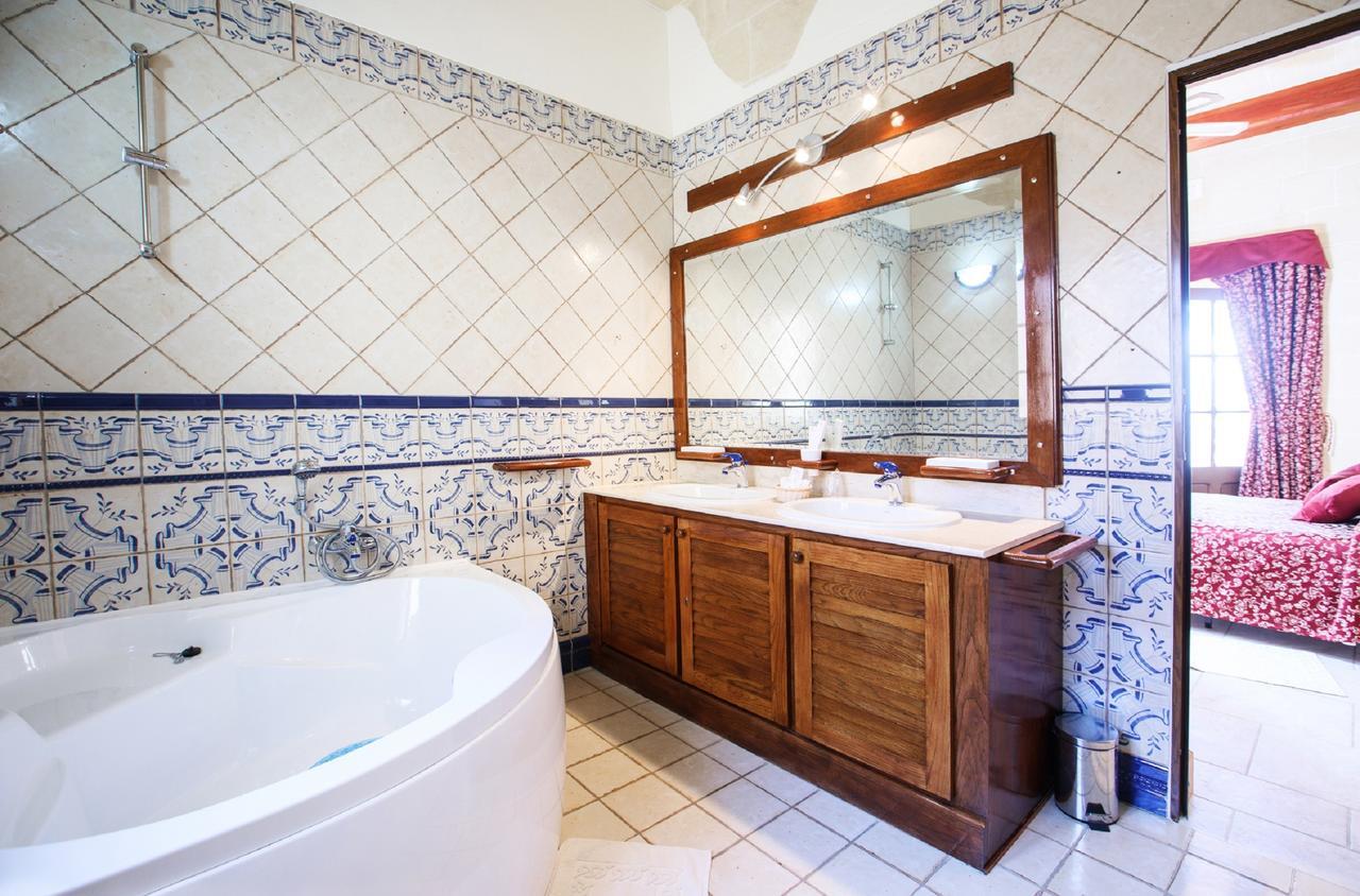 L'Ghorfa Bed & Breakfast ซากฮรา ภายนอก รูปภาพ